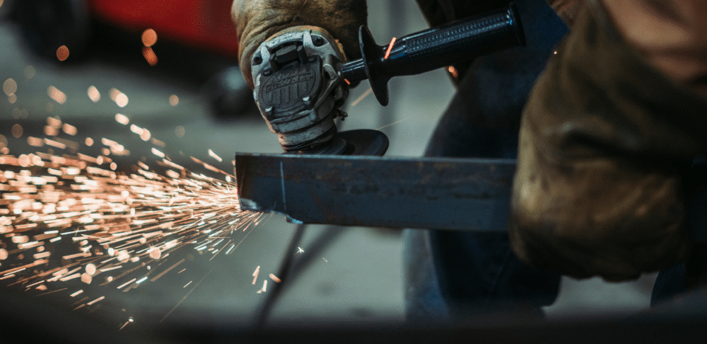 Produção mais rápida e com menos desperdício: como otimizar processos industriais